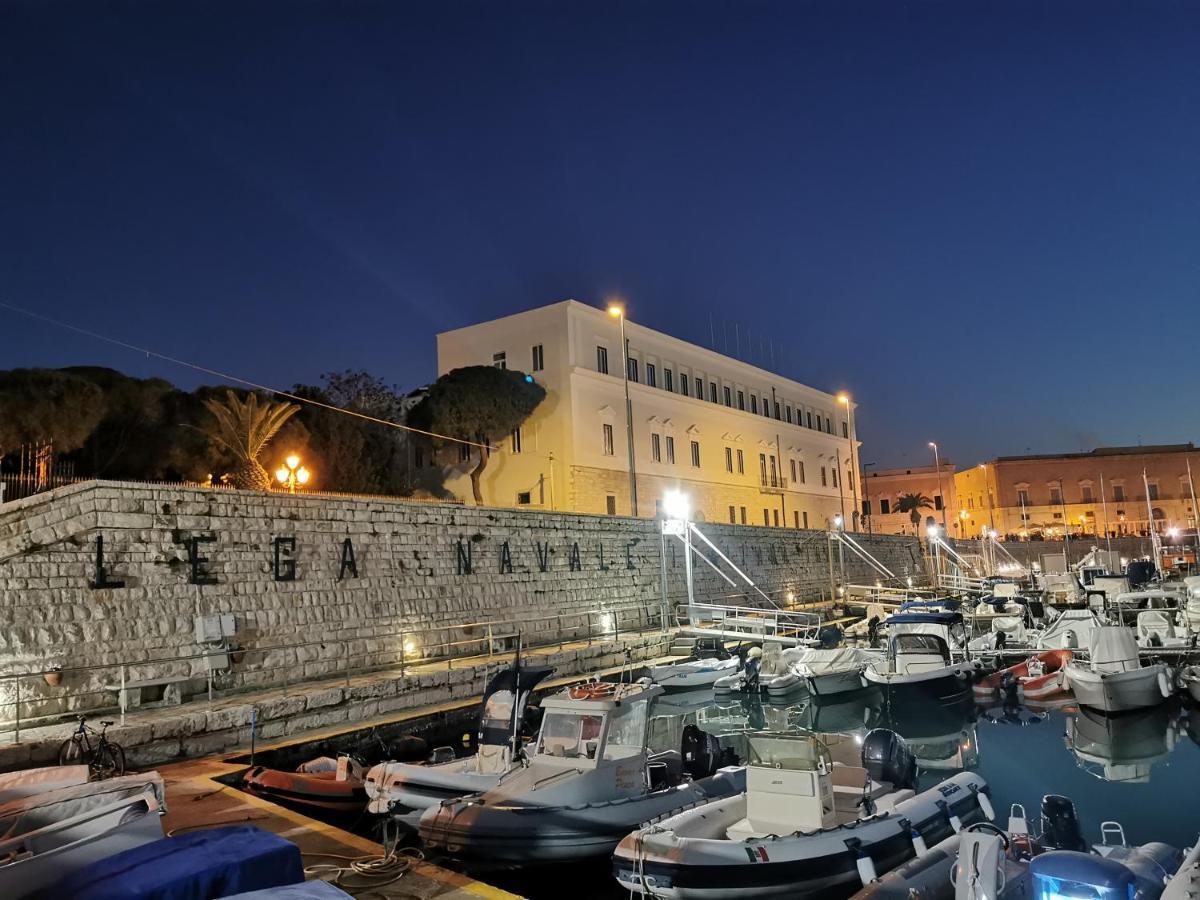 La Finestra Sul Porto Leilighet Trani Eksteriør bilde