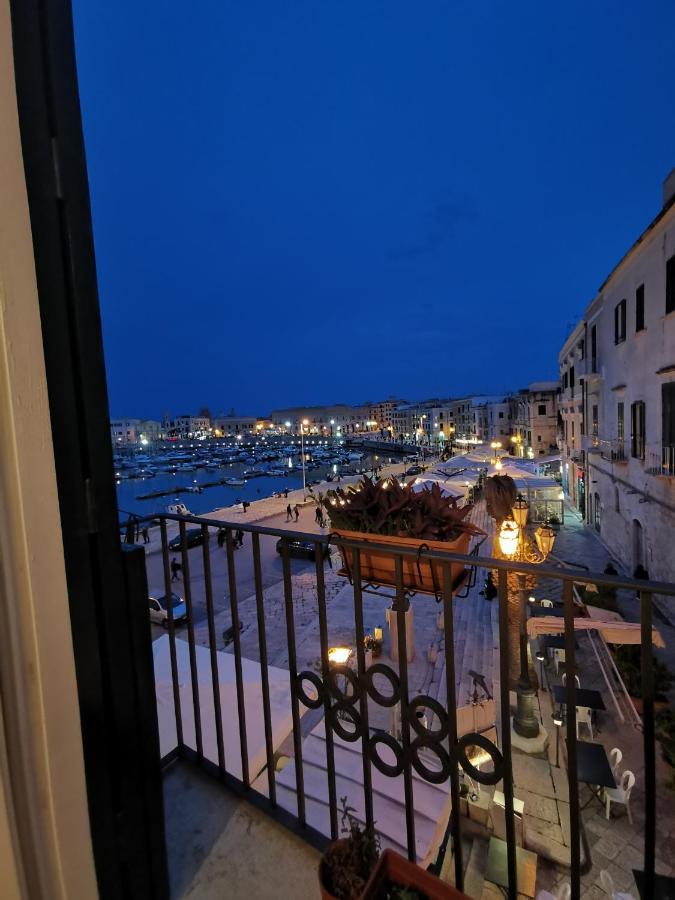 La Finestra Sul Porto Leilighet Trani Eksteriør bilde