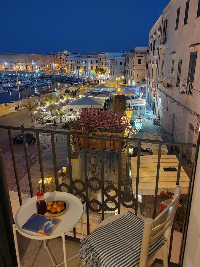 La Finestra Sul Porto Leilighet Trani Eksteriør bilde